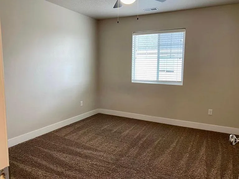 173 E Fiddlers Canyon Rd #60 — Photo 26
