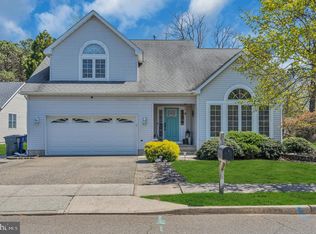 813 Portobello Rd, Toms River, NJ 08753