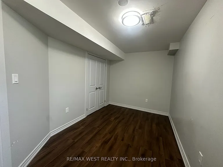 12 Rockbank Rd #BASEMENT — Photo 6