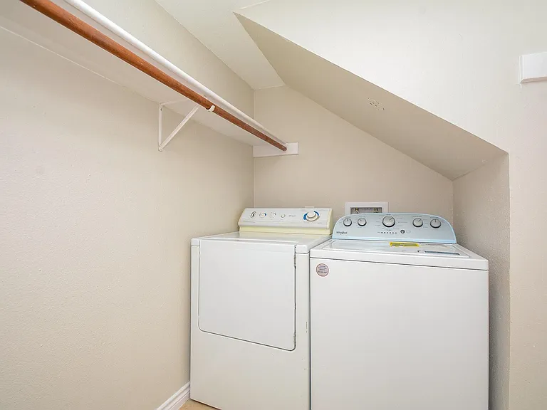13282 Trail Hollow Dr — Photo 19