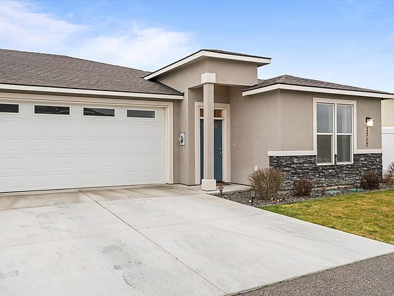 3rd image of 2717 Serenity Ct