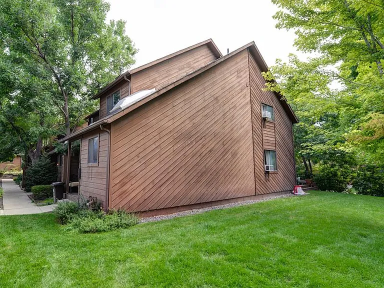 3082 Edison Ct — Photo 4