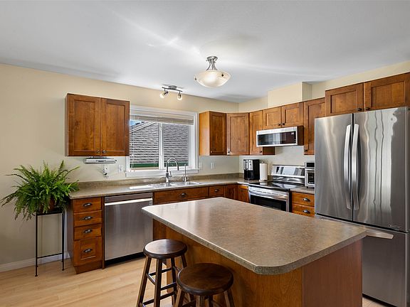 2nd image of 1940 Hillside Dr #32