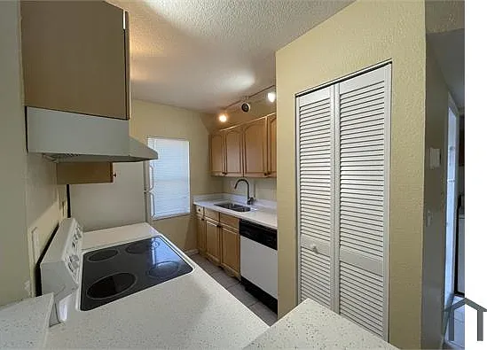 11632 NW 26th Ct — Photo 1