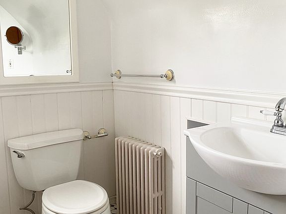 5th image of 88 Hillside Pl #3