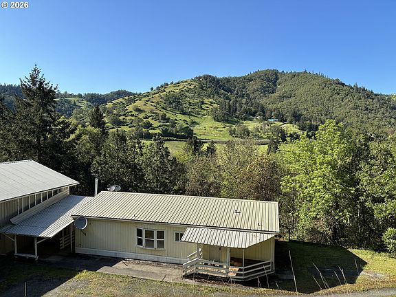 2nd image of 464 Homestead Dr