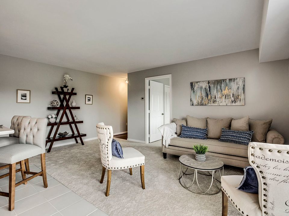 1st image of 7614 Savannah St #14/303