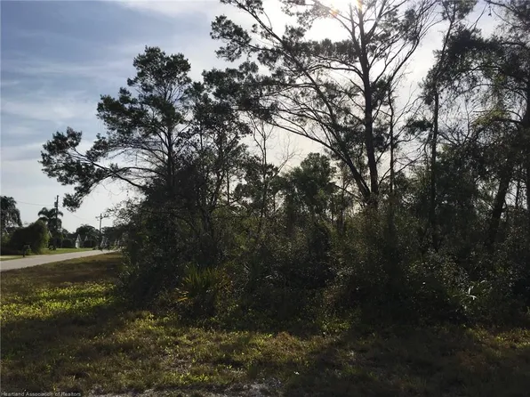 733 Aleutian St NE, Lake Placid, FL 33852