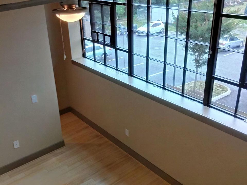1st image of 806 Wasena Ave SW APT 221