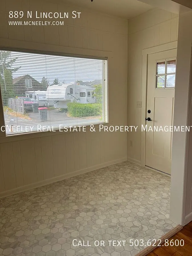 Available Now! 3 Bedroom/ 2 Bath Close to Shopping and the Beach! W/D Hookups! — Photo 2