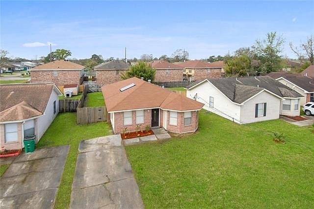 1st image of 2924 Max Dr