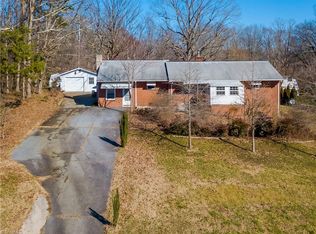 4103 Adamson Rd, Greensboro, NC 27407