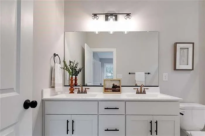 2314 Halifax Ave — Photo 12