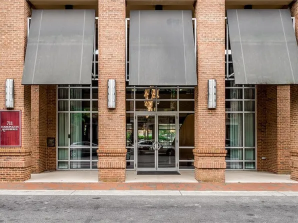 711 Cosmopolitan Dr #327, Atlanta, GA 30324