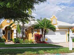 2902 Coco Lakes Dr, Naples, FL 34105