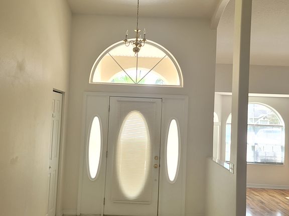 5th image of 119 Foxhall Ln