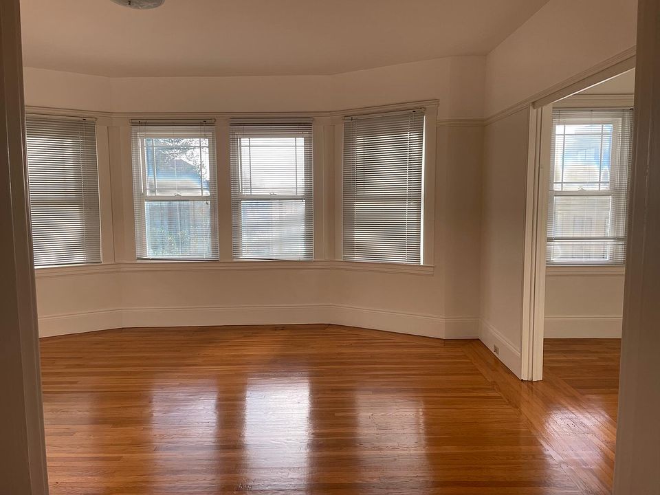 1st image of 1319 10th Ave #4