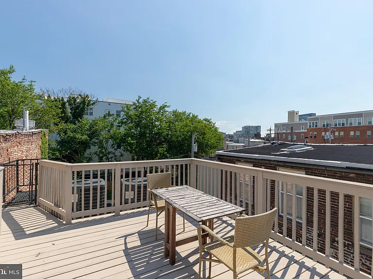 1733 Fleet St #4 — Photo 13