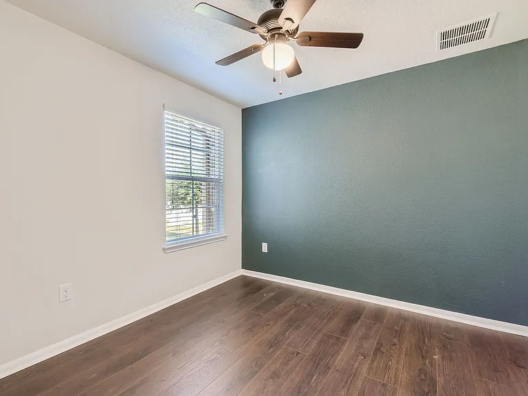 2025 Grow Ln — Photo 9