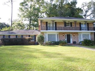 10 Spring Bank Rd S, Mobile, AL 36608