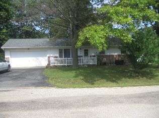 35 Chickadee Court, BETHANY, IL 61914
