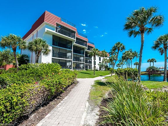 3rd image of 2445 W Gulf Dr Unit D24