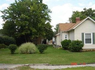 994 Woodlawn Ave, Newark, OH 43055