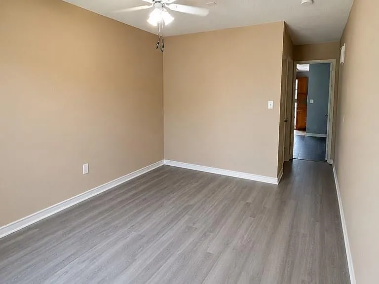 5111 Jovan Cir — Photo 10