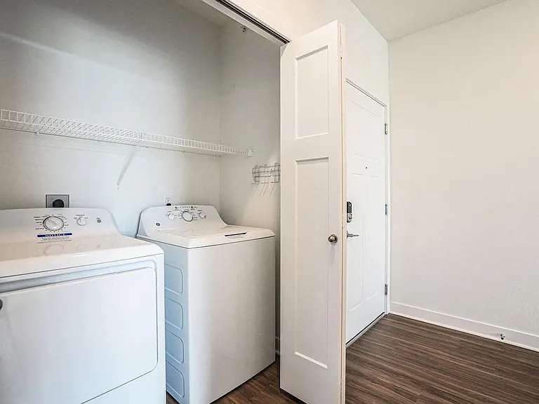 Meadowbrooke Apartment Homes — Photo 103