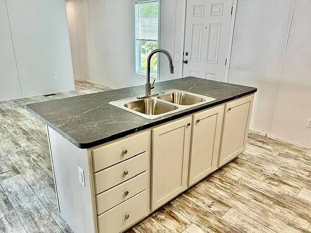 2113 N Hickory Cir W #2113 — Photo 7