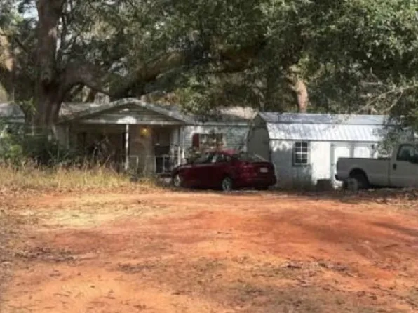 8370 Lake Ponchartrain Dr, Theodore, AL 36582