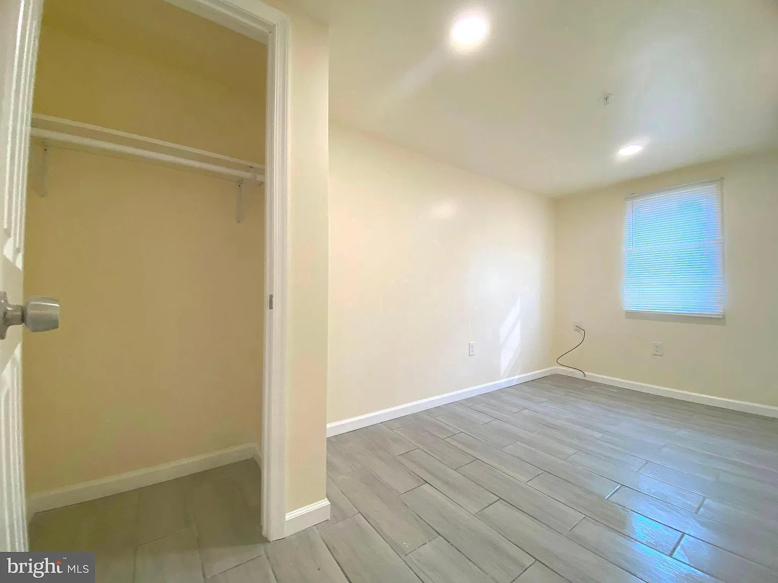 2 bed, 800 sqft, $1,500 — Photo 2
