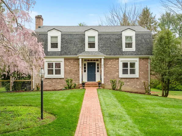 914 Mason Dr, Blacksburg, VA 24060