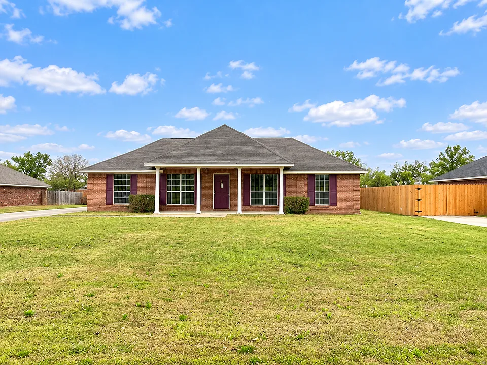 804 Chappie James Ave