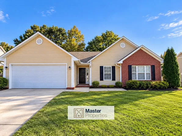 106 Pheasant Ridge Dr, Taylors, SC 29687