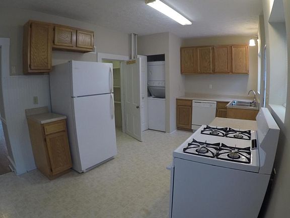 2nd image of 1423 Columbia St APT 1