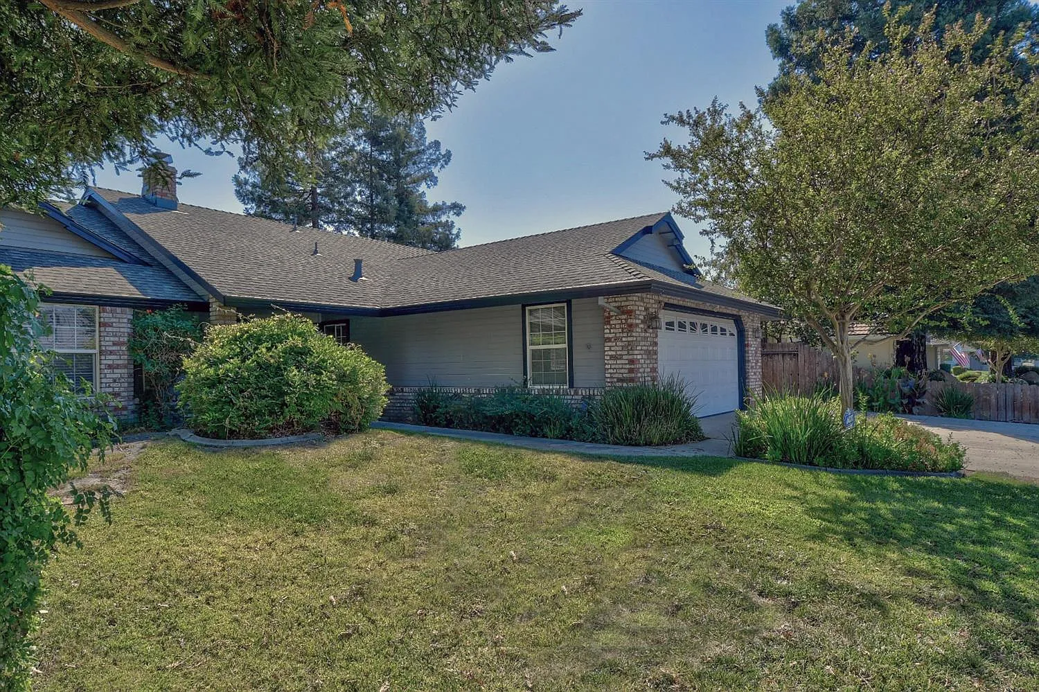 1813 Royo Ranchero Dr photo 1