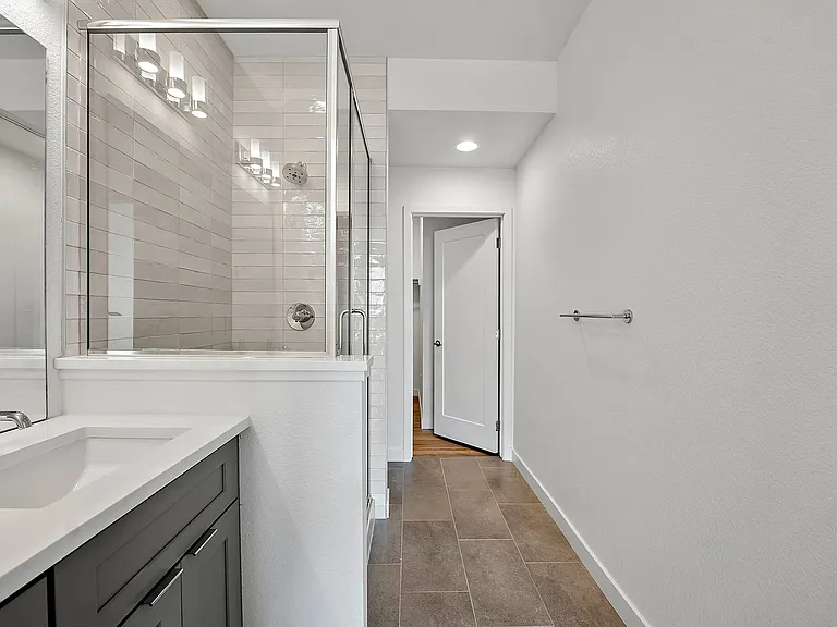 5355 W 12th Ave — Photo 25
