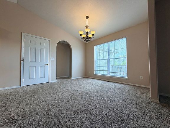3rd image of 20245 Harlequin Ln