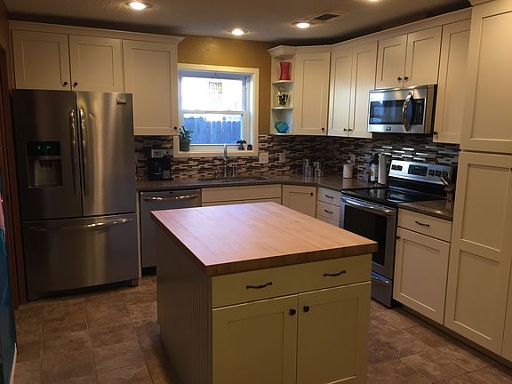 4th image of 7803 Avenue V