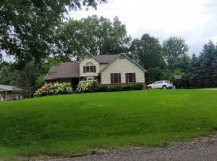 2362 N Hacker Rd, Howell, MI 48855