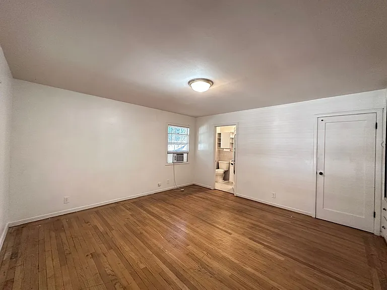 610 William St #A — Photo 8