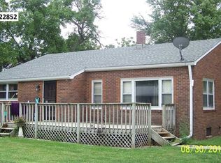 303 Francis St, Daykin, NE 68338