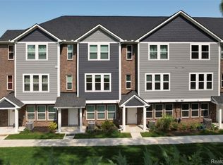 5973 Stella Dr, Troy, MI 48085