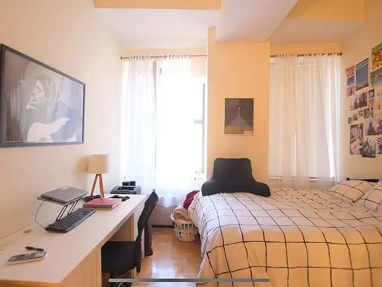99 John St #1002 — Photo 2