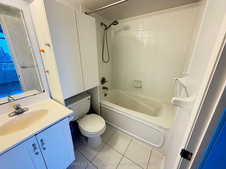 3 Rean Dr #1805 — Photo 8