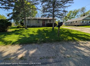 5650 Hughes Rd, Lansing, MI 48911