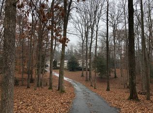 67 Longwood Dr, Stafford, VA 22556
