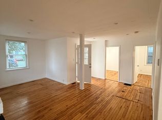 335-339 Broad St #3R, Cumberland, RI 02864