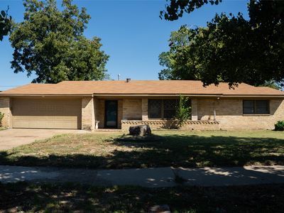 1906 N Oconnor Rd, Irving, TX, 75061